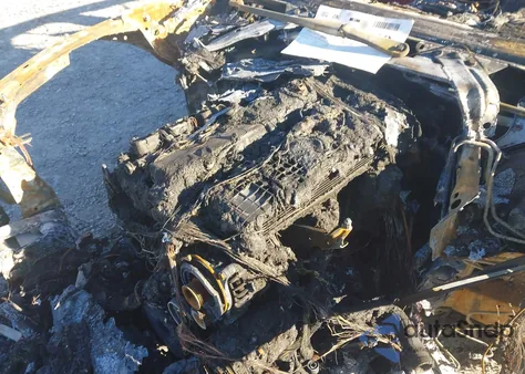 2016 BMW 740I из США, поврежденный, VIN WBA7E2C54GG503824